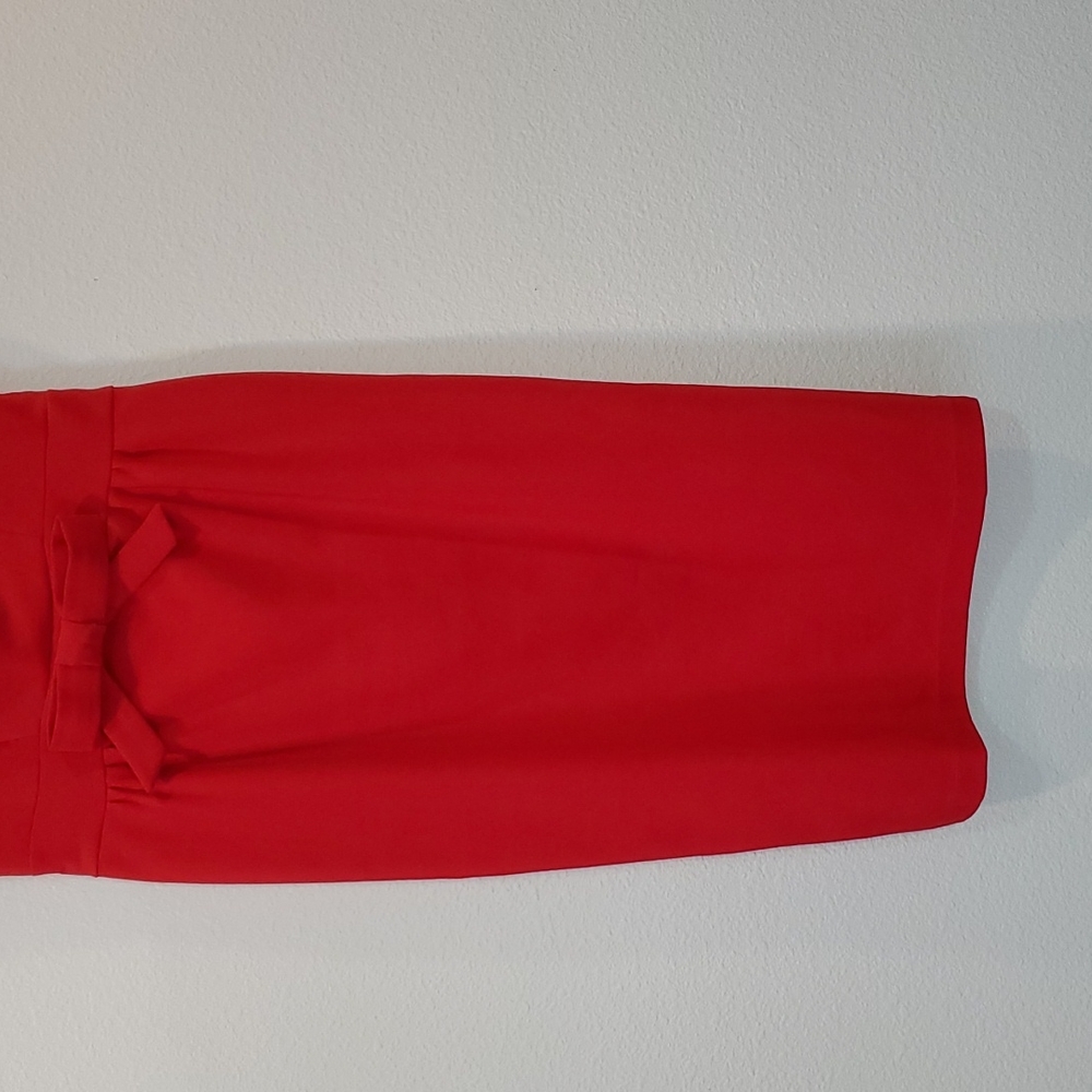 Red Dress - Picture 6 of 8